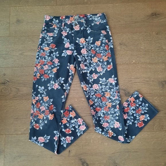 Mandy High Waist Retro Slim Roll Up Jeans - Picture 3 of 12